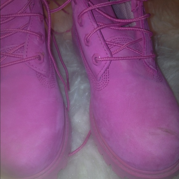 Pink Timberlands - Picture 3 of 3